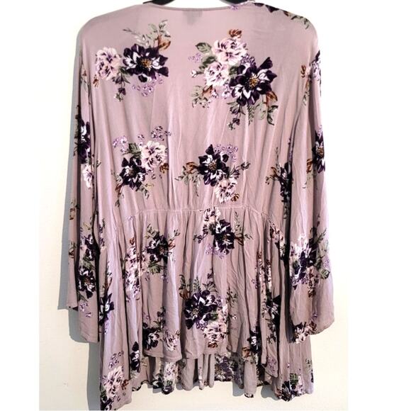 Torrid Lavender Floral Blouse - Picture 4 of 12